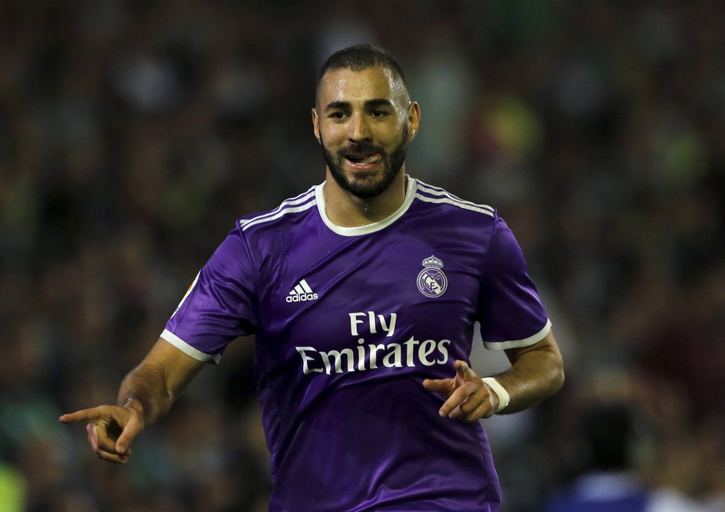 Útočník Realu Madrid Karim Benzema na půdě Betisu skóroval