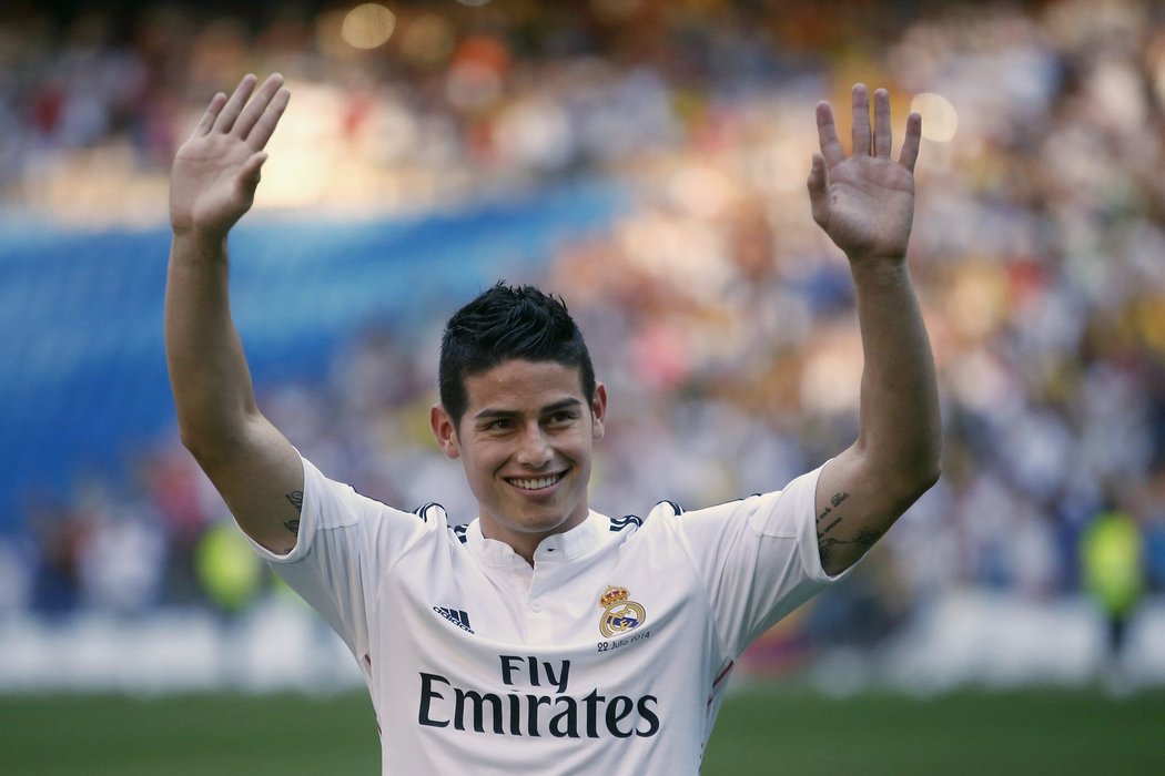 Jamese Rodrígueze přivítalo na stadionu Realu Madrid 35 tisíc fanoušků.