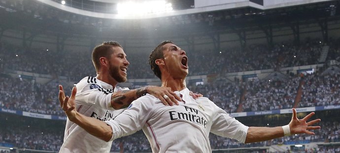 Dvě hvězdy Realu Madrid Sergio Ramos a Cristiano Ronaldo
