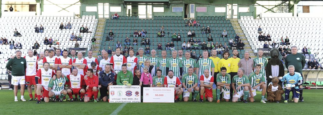 Na Memoriálu Lukáše Přibyla se utkaly týmy staré gardy Bohemians 1905 a Real TOP Praha