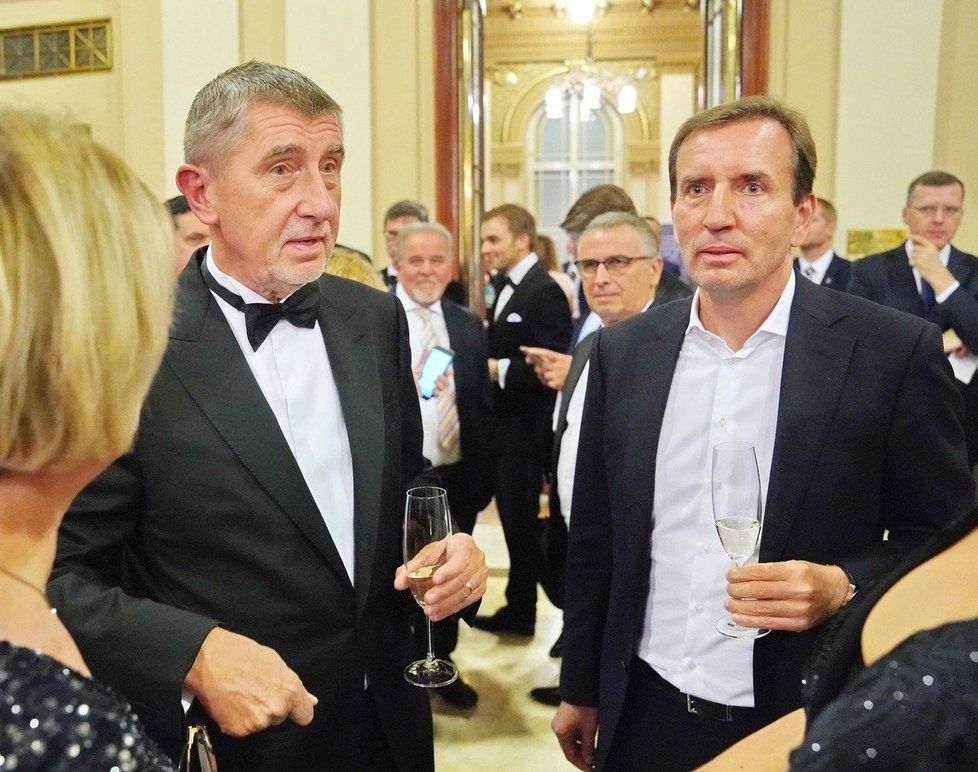 Spolumajitel Penty Marek Dospiva (vpravo) s premiérem Andrejem Babišem (ANO)