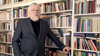Věčně druhý: Pavel Kosatík poodkrývá Benešův stín nad českými dějinami. Věčně druhý: Pavel Kosatík poodkrývá Benešův stín nad českými dějinami.