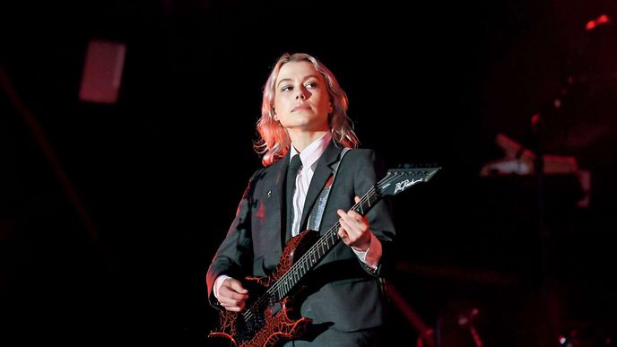 Je jí dvaatřicet, spolupracovala s Paulem McCartneym a její největší fanynkou je Taylor Swift Je jí dvaatřicet, spolupracovala s Paulem McCartneym a její největší fanynkou je Taylor Swift
