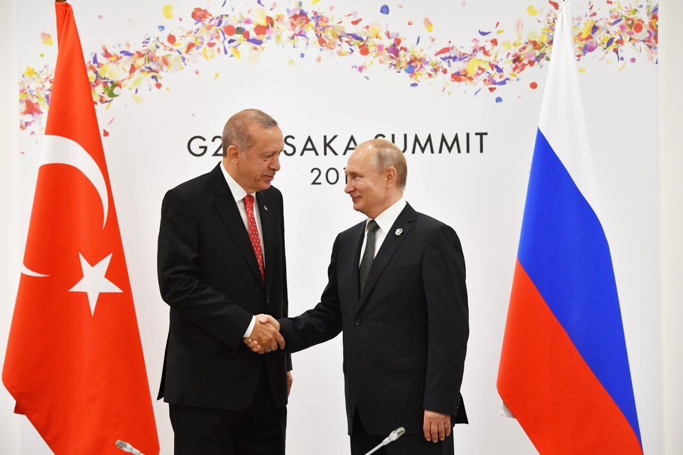 Turecký prezident Recep Tayyip Erdogan vyzval k odkrytí všech aspektů vraždy Chášukdžího. Zdůraznil to po skončení summitu velkých ekonomik G20 v japonské Ósace