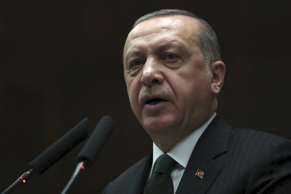 Turecký prezident Recep Erdogan při promluvě v tureckém parlamentu