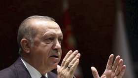 Turecký prezident Recep Erdogan při promluvě v tureckém parlamentu