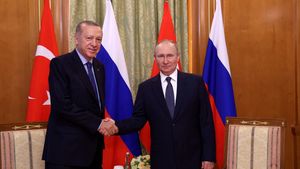 Putin a Erdogan se potřebují víc než dříve. Pohromadě je drží energetika
