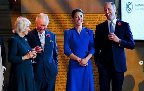 Slavnostní recepce na COP26 v Glasgow: .Princ Charles s Camillou a princ William s Kate (1.11.2021)