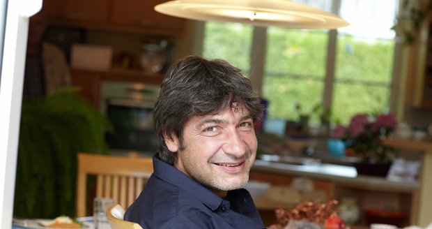 Jiří Babica je vyhlášený kuchař.