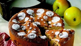 9 receptů na nejlepší jablečné koláče, bábovky a záviny