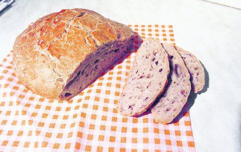 Hrnkový domácí chleba