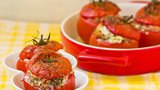 Příloha na grilu: Pikantní plněná rajčata 