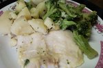 Pangas s brokolicí a bramborem