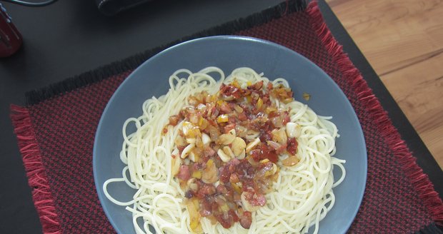 špagety PUTANESCA