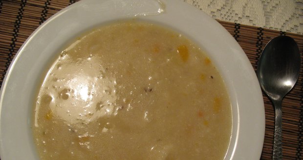 Květákovo-mrkvová polévka