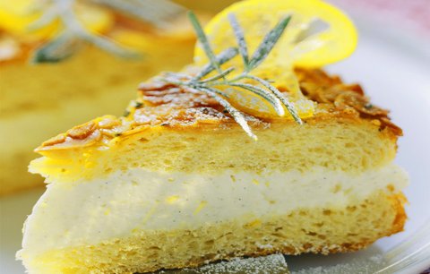 Nadýchaný dort s citronovým krémem
