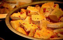 Grilovačka bez masa: Pikantní tofu