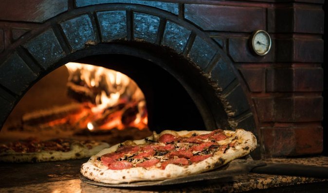 Pec na pizzu přinese do vaší kuchyně kousek Itálie 