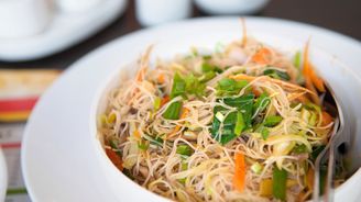 Ochutnejte asijskou klasiku: chow mein i pad thai