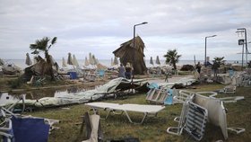 Odklízení škod v Řecku na poloostrově Chalkidiki