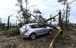 Poničené pláže, šest mrtvých osob. Bouře pustošila řecký poloostrov Chalkidiki (11. 7. 2019)