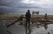 Poničené pláže, šest mrtvých osob. Bouře pustošila řecký poloostrov Chalkidiki (11. 7. 2019)