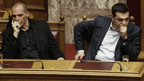 Řecký ministr financí Varufakis a řecký premiér Tsipras