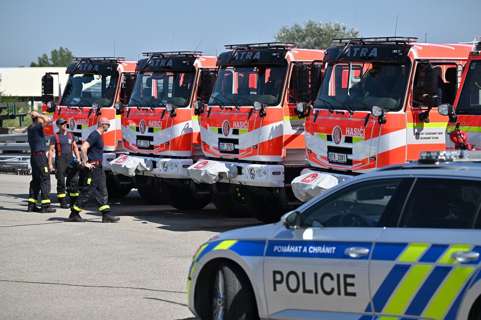 Pozemní tým českých hasičů, který vyrazí do Řecka na pomoc s likvidací požárů (22. 8. 2023)
