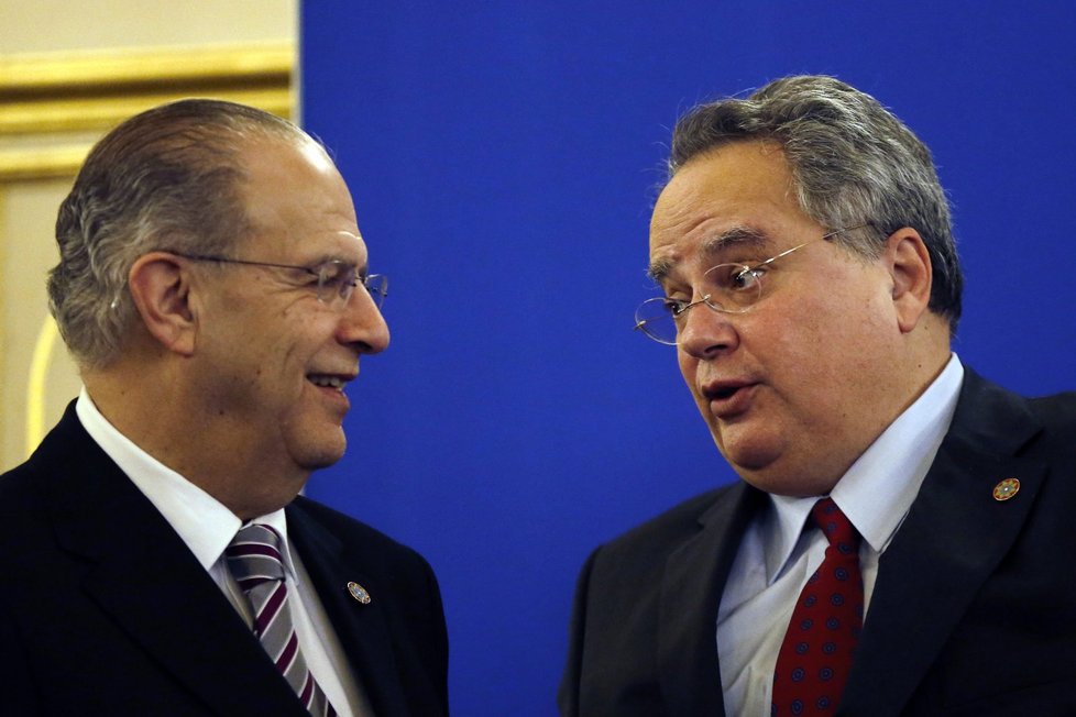 Ministr zahraničních věcí Kypru Ioannis Kasoulides a Nikos Kotzias