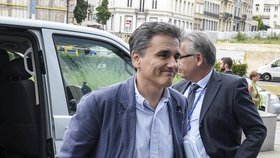 Řecký ministr financí Tsakalotos při příjezdu na jednání s lídry a ministry eurozóny