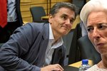 Řecký ministr financí Tsakalotos a šéfka MMF Lagardeová.