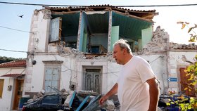 Zemětřesení v Řecku napáchalo děsivé škody.