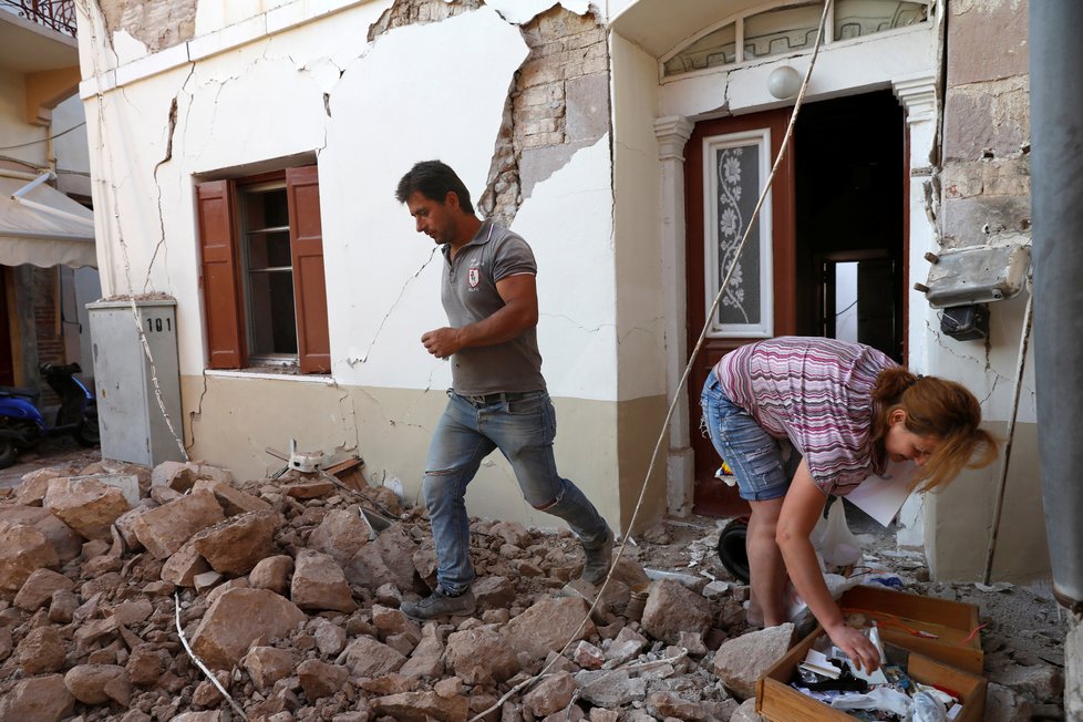Řecko postihlo silné zemětřesení v roce 2017.