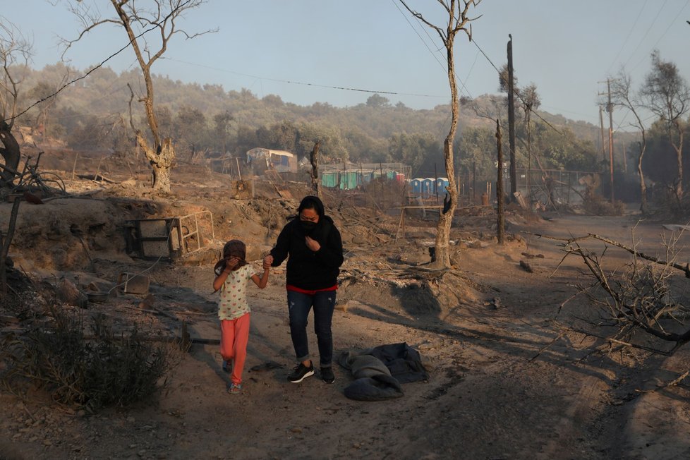 Požár zničil uprchlický tábor Moria na řeckém ostrově Lesbos.