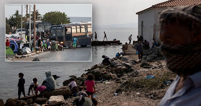 Řecko přesouvá stovky migrantů ze zničeného tábora Moria