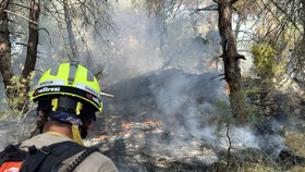 Velitel popsal extrémní zásahy v Řecku, požáry nejsou pod kontrolou. Do boje vyrazili další Češi