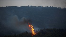 Řecko sužují lesní požáry.
