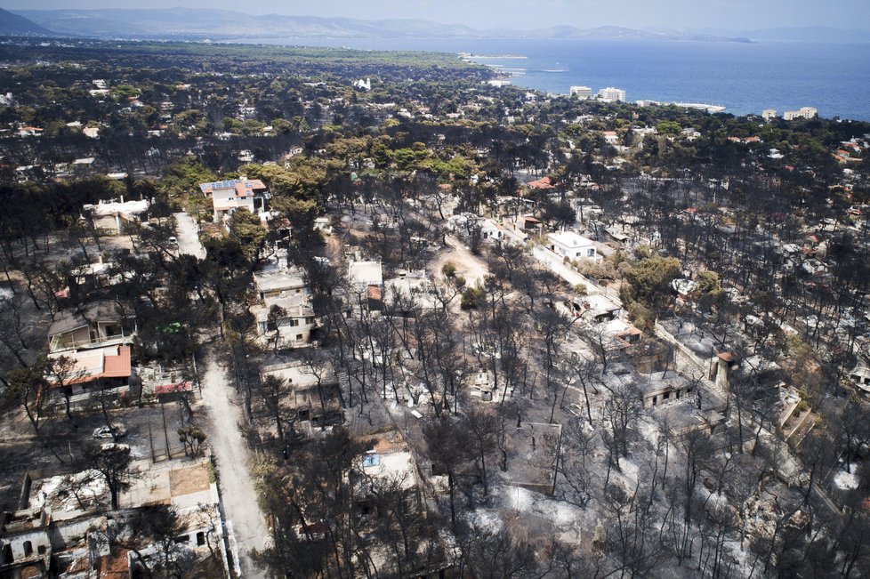 Řecké město Mati zasáhl ničivý a smrtonosný požár nejvíce