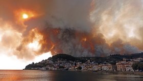 Řecko nadále sužují požáry (3.8.2021)