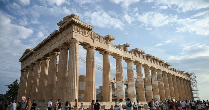 Pozor na přísná pravidla při cestách do Řecka