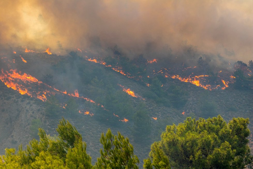 Lesní požár u Malony na Rhodu (24. 7. 2023)