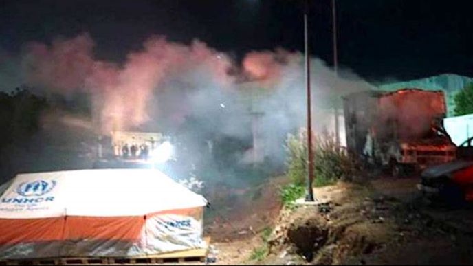 Oheň v uprchlickém táboře Vial na ostrově Chios
