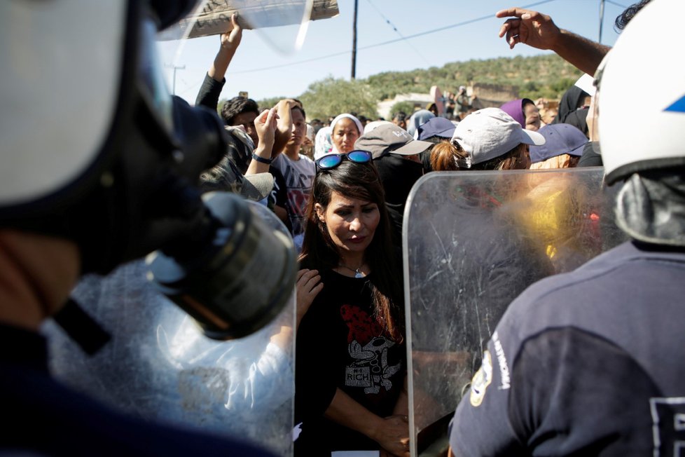 Řecký premiér: Do Řecka přicházejí spíše migranti, ne uprchlíci.