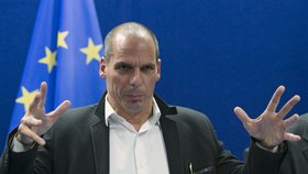 Varufakis se nechce spoléhat na ostatní státy