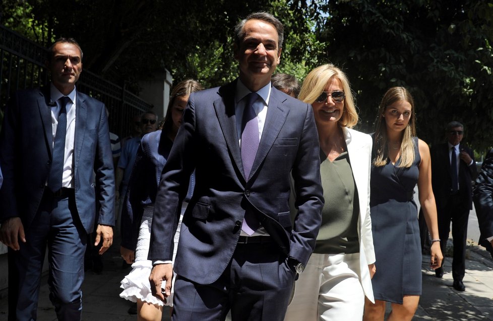 Novým řeckým premiérem se v červenci 2019 stal ekonom Kyriakos Mitsotakis, jehož konzervativní strana Nová demokracie vyhrála předčasné parlamentní volby