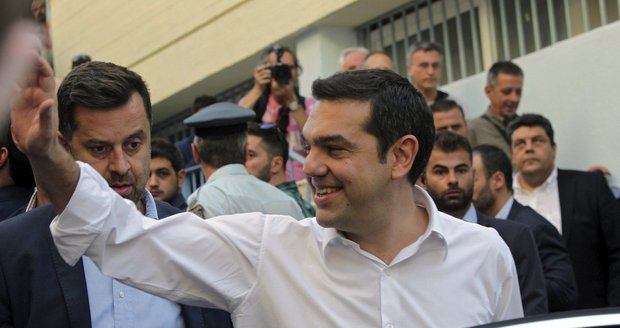 Odstoupil, aby se vrátil jako vítěz. Tsipras ovládl řecké volby