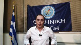 Nikos Michaloliakos je lídrem nacionalistů Zlatého úsvitu, po propadu u voleb prohlásil, že jejich boj nekončí a vrátí se do ulic, kde je největší síla jeho strany