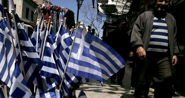 Další problémy v zadluženém Řecku: Snížení důchodů je neplatné, rozhodl soud