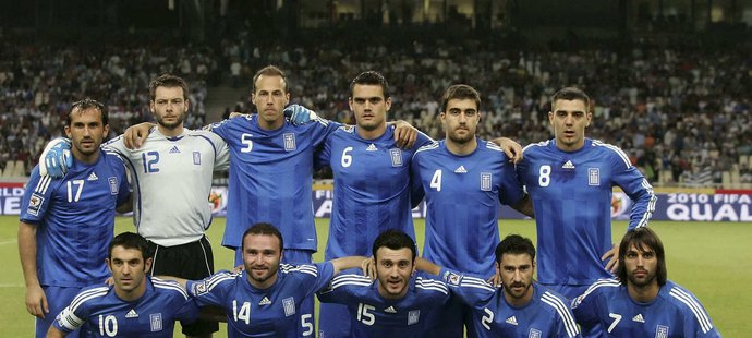 Řeckým fotbalistům ukradli z pokoje až 3 000 eur