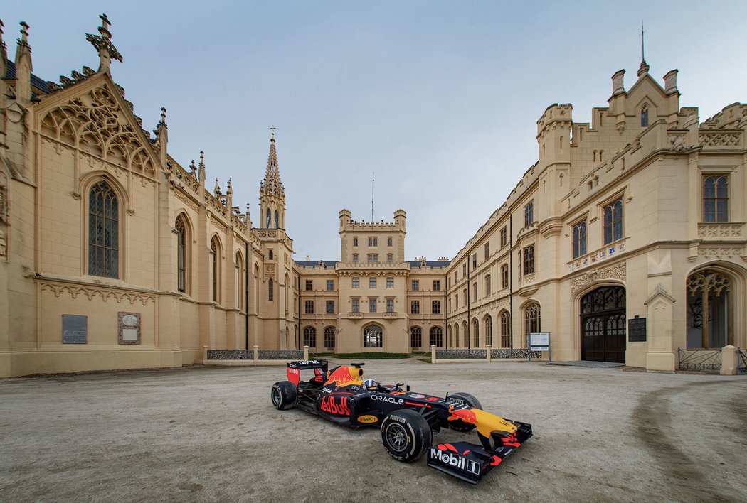 Red Bull RB7 v Česku a na Slovensku